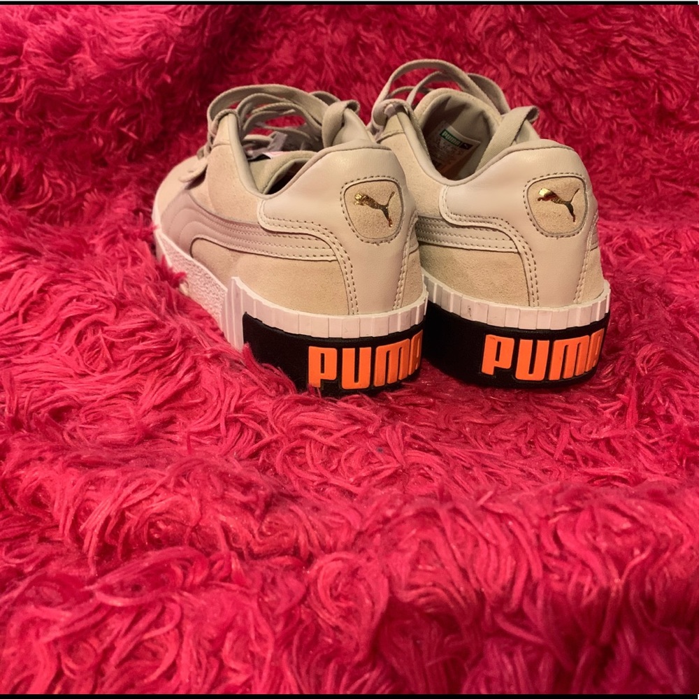 Puma Sneakers - California Exotic Athletic Shoe - Picture 6 of 7